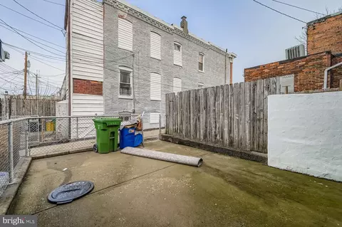 Exterior - 2932 Mcelderry St, Baltimore, MD 21205 photo 1 of 2