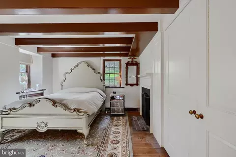 Bedroom - 2500 Pickwick Rd, Baltimore, MD 21207 photo 1 of 8