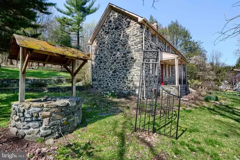 Exterior - 2500 Pickwick Rd, Baltimore, MD 21207 photo 4 of 12