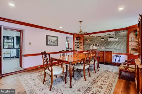 Dining - 2500 Pickwick Rd, Baltimore, MD 21207 photo 5 of 5