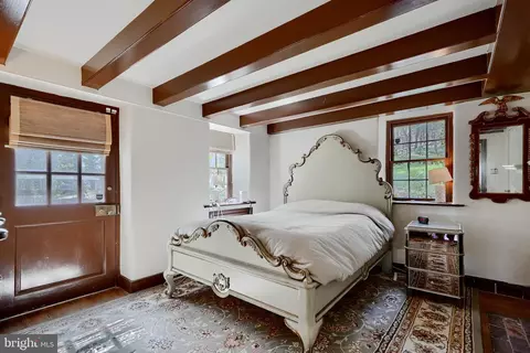 Bedroom - 2500 Pickwick Rd, Baltimore, MD 21207 photo 2 of 8