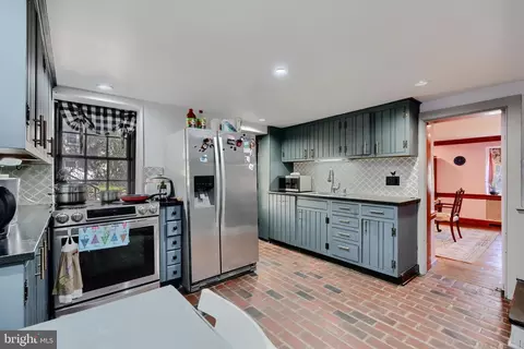 Kitchen - 2500 Pickwick Rd, Baltimore, MD 21207 photo 3 of 4