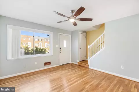 4863 Melbourne Rd, Baltimore, MD 21229 photo 7