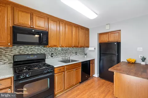 4863 Melbourne Rd, Baltimore, MD 21229 photo 13