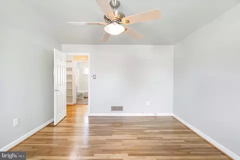 4863 Melbourne Rd, Baltimore, MD 21229 photo 20