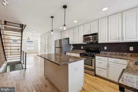 3322 Fleet St, Baltimore, MD 21224 photo 7