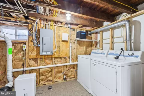 3322 Fleet St, Baltimore, MD 21224 photo 12