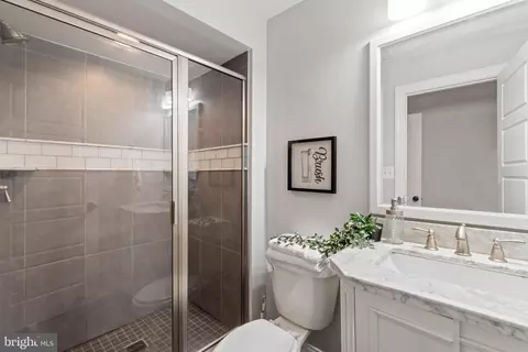 Bath - 229 S Wolfe St, Baltimore, MD 21231 photo 1 of 3