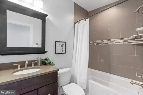 Bath - 229 S Wolfe St, Baltimore, MD 21231 photo 2 of 3