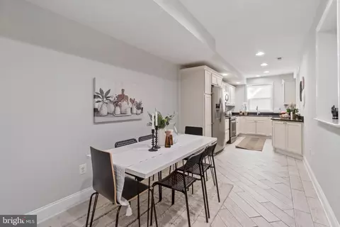 Dining - 229 S Wolfe St, Baltimore, MD 21231 photo 1 of 2