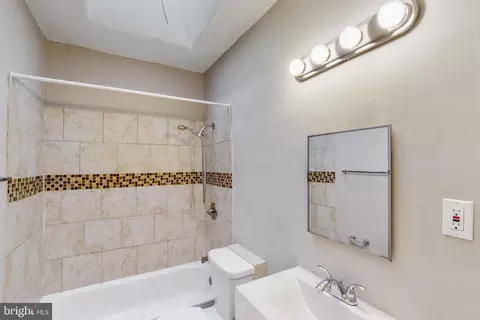 2016 Braddish Ave, Baltimore, MD 21216 photo 13