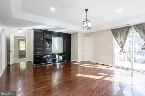 Living - 3306 Labyrinth Rd, Baltimore, MD 21215 photo 11 of 13