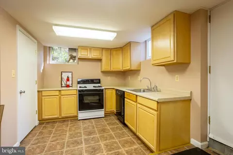 Kitchen - 3306 Labyrinth Rd, Baltimore, MD 21215 photo 6 of 7