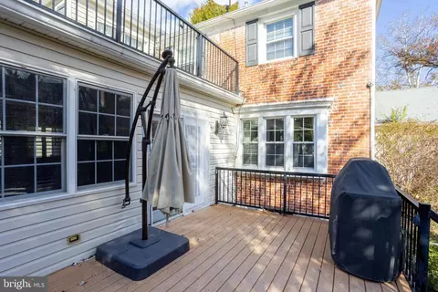 Exterior - 3306 Labyrinth Rd, Baltimore, MD 21215 photo 4 of 7