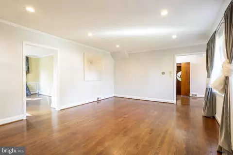Living - 3306 Labyrinth Rd, Baltimore, MD 21215 photo 3 of 13