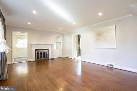 Living - 3306 Labyrinth Rd, Baltimore, MD 21215 photo 2 of 13