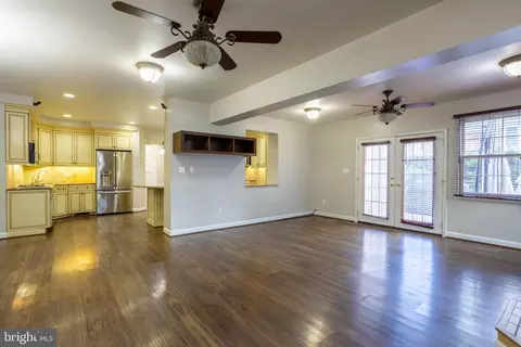 Living - 3306 Labyrinth Rd, Baltimore, MD 21215 photo 8 of 13