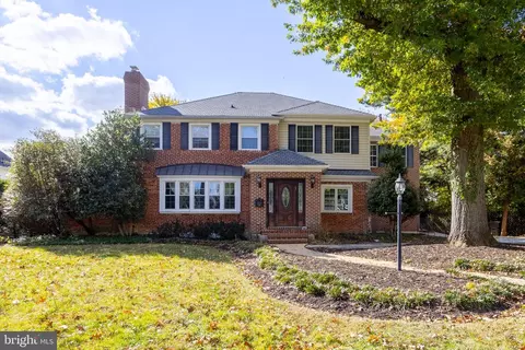 3306 Labyrinth Rd, Baltimore, MD 21215