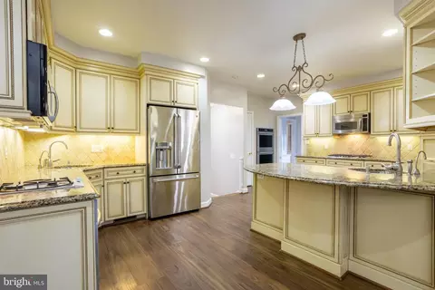 Kitchen - 3306 Labyrinth Rd, Baltimore, MD 21215 photo 4 of 7