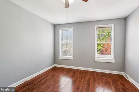 Bedroom - 1517 E Lanvale St, Baltimore, MD 21213 photo 1 of 4