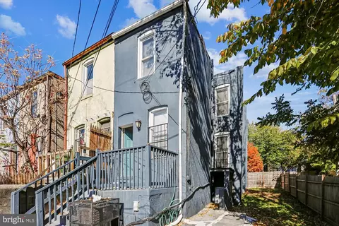 Exterior - 1517 E Lanvale St, Baltimore, MD 21213 photo 2 of 2