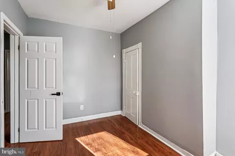Bedroom - 1517 E Lanvale St, Baltimore, MD 21213 photo 3 of 4