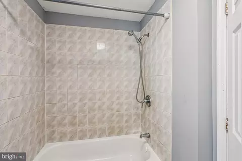 Bath - 1517 E Lanvale St, Baltimore, MD 21213 photo 2 of 2