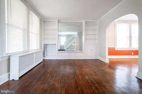 Living - 3312 Glen Ave, Baltimore, MD 21215 photo 3 of 4