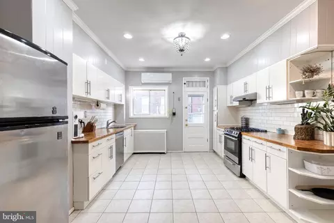 Kitchen - 3903 Hudson St, Baltimore, MD 21224 photo 2 of 5