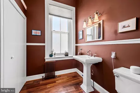 Bath - 2446 Eutaw Pl, Baltimore, MD 21217 photo 1 of 6