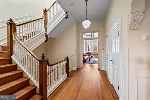 Entry Way - 2446 Eutaw Pl, Baltimore, MD 21217 photo 9 of 12