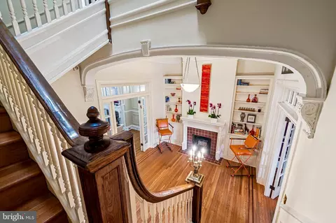 Entry Way - 2446 Eutaw Pl, Baltimore, MD 21217 photo 7 of 12