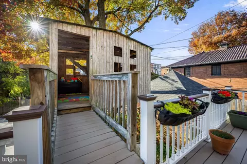 Exterior - 2446 Eutaw Pl, Baltimore, MD 21217 photo 8 of 16