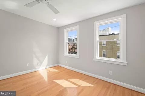 Bedroom - 1605 Light St, Baltimore, MD 21230 photo 6 of 6
