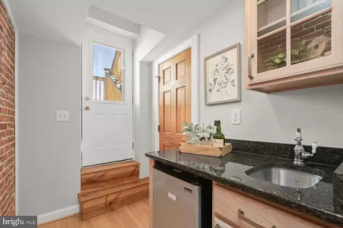 Entry Way - 1605 Light St, Baltimore, MD 21230 photo 8 of 8
