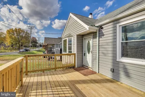 Exterior - 2523 Gehb Ave, Halethorpe, MD 21227 photo 3 of 11