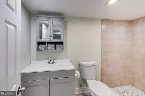 Bath - 2523 Gehb Ave, Halethorpe, MD 21227 photo 2 of 2