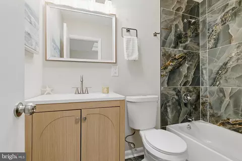 Bath - 7420 Park Heights Ave, Pikesville, MD 21208 photo 1 of 4