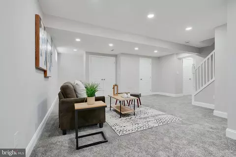 Living - 5805 Key Ave, Baltimore, MD 21215 photo 3 of 5