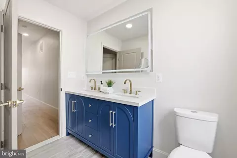Bath - 713 E 20th St, Baltimore, MD 21218 photo 3 of 9