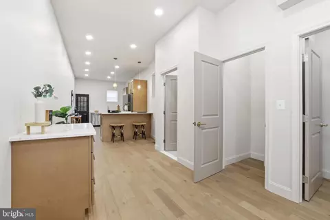 Entry Way - 713 E 20th St, Baltimore, MD 21218 photo 3 of 18