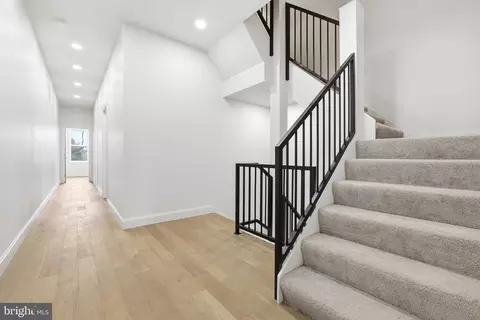 Entry Way - 713 E 20th St, Baltimore, MD 21218 photo 8 of 18