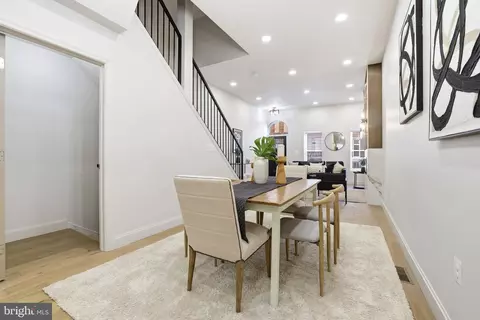 Entry Way - 713 E 20th St, Baltimore, MD 21218 photo 2 of 18