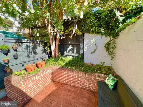Exterior - 511 S Chapel St, Baltimore, MD 21231 photo 3 of 3