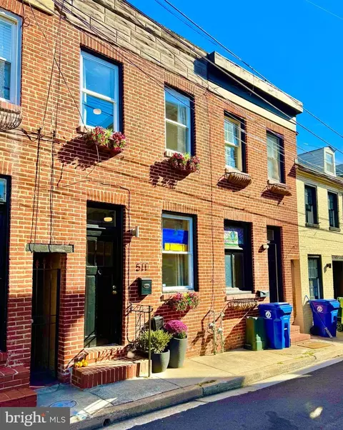 Exterior - 511 S Chapel St, Baltimore, MD 21231 photo 1 of 3