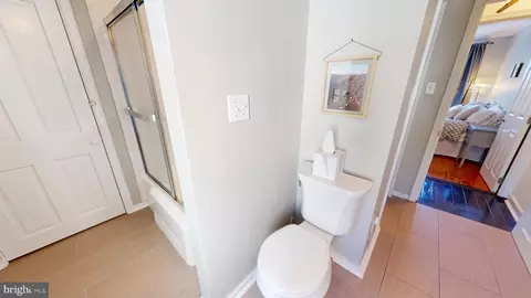 Bath - 511 S Chapel St, Baltimore, MD 21231 photo 1 of 1