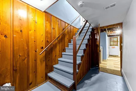 Entry Way - 3807 Kimble Rd, Baltimore, MD 21218 photo 8 of 8