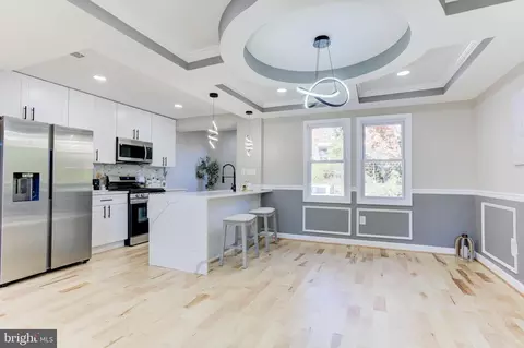 Entry Way - 3012 Hanlon Ave, Baltimore, MD 21216 photo 4 of 13