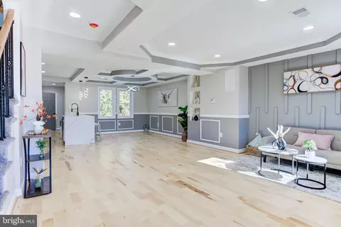 Living - 3012 Hanlon Ave, Baltimore, MD 21216 photo 1 of 4