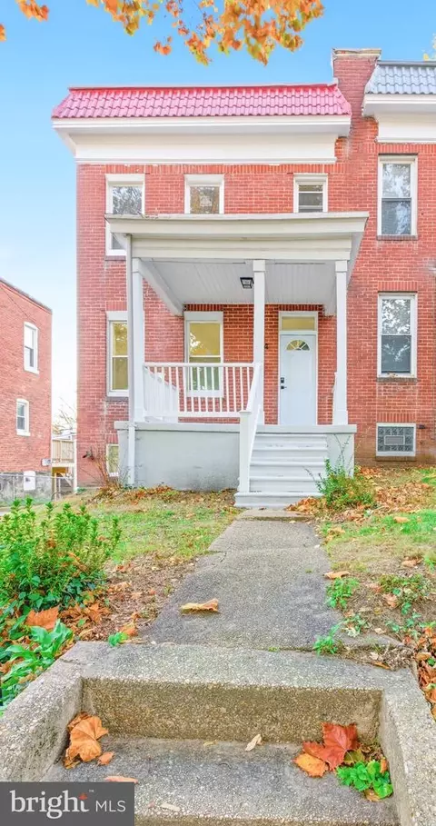 Exterior - 24 S Tremont Rd, Baltimore, MD 21229 photo 2 of 5